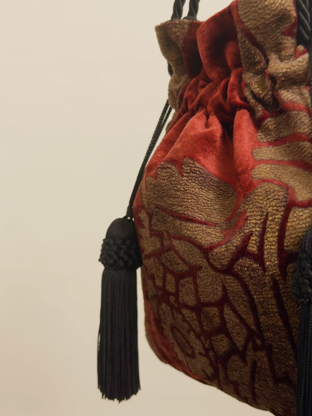 EXQUISITE Power Pouch - Red and Black