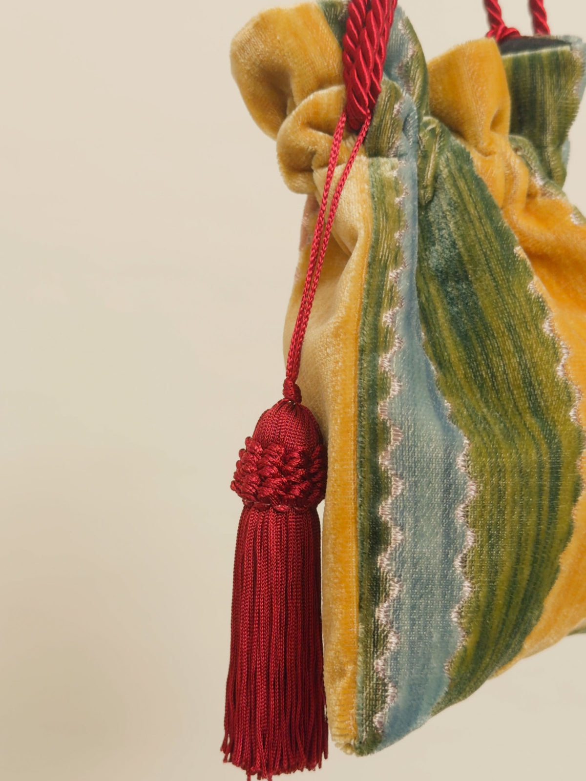 VENETIAN BROCADE POWER POUCH - Candy