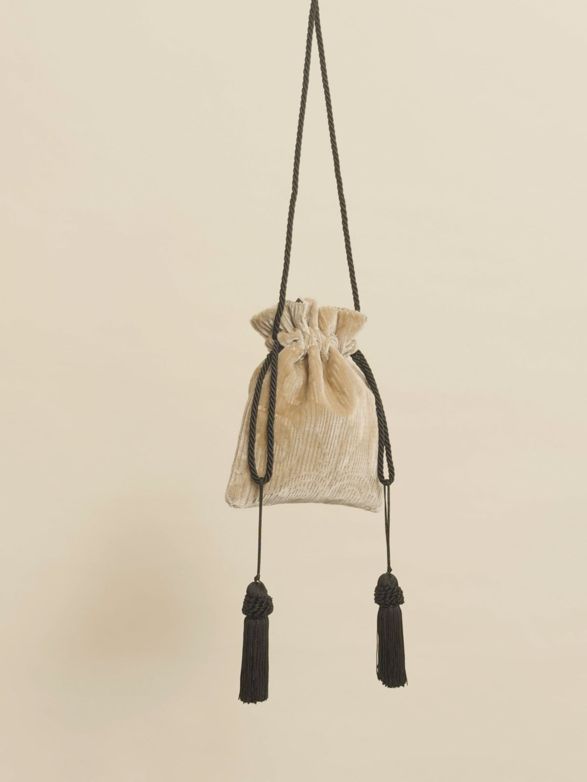 VENETIAN BROCADE POWER POUCH -Cream