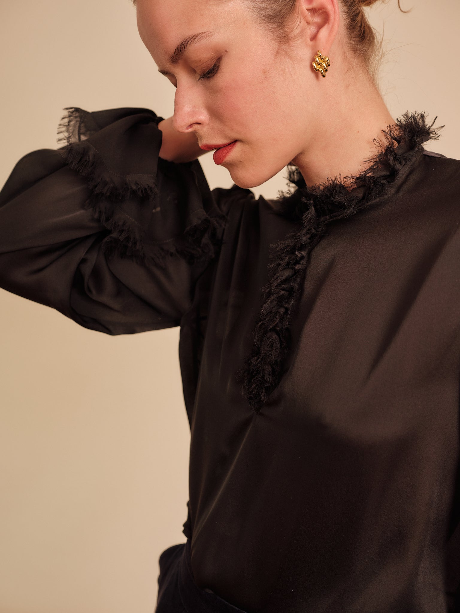 BLACK PEARL SILK BLOUSE